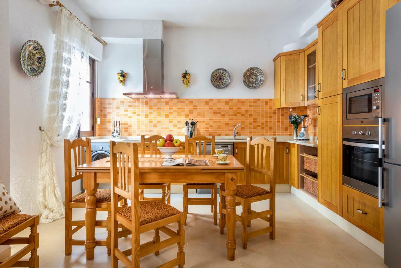 Hsh Suites Barrio Santa Cruz Севилья Экстерьер фото