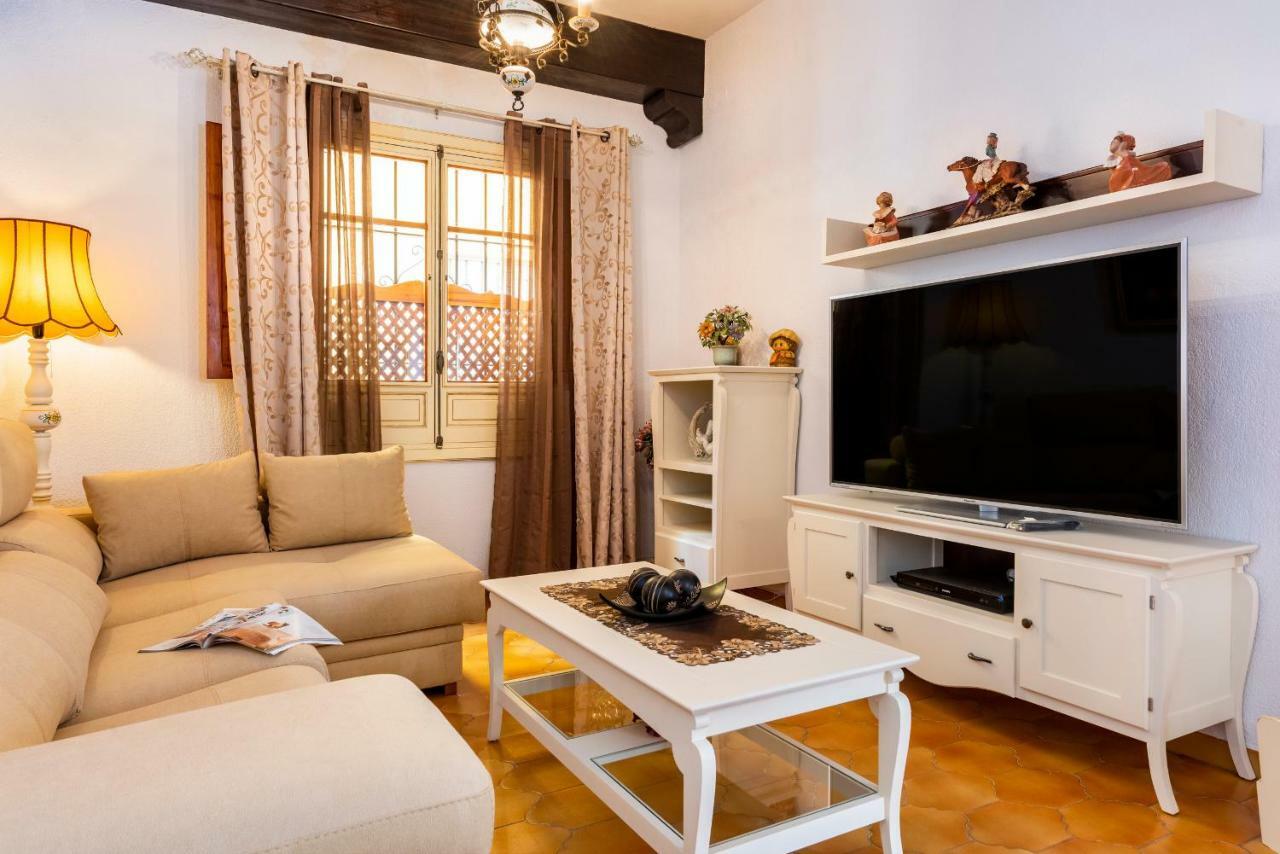 Hsh Suites Barrio Santa Cruz Севилья Экстерьер фото